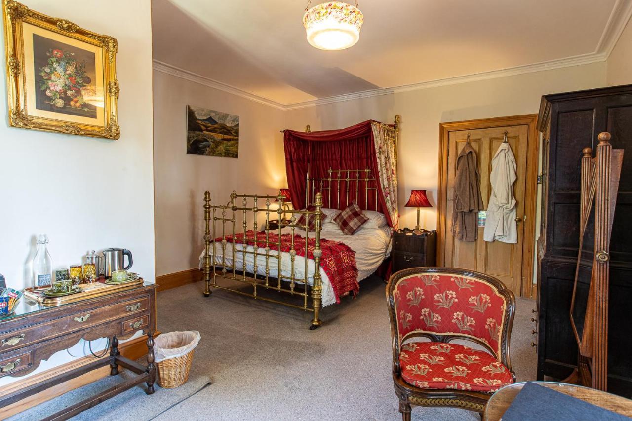 Taldraeth - Old Vicarage Guest House Penrhyndeudreath Dış mekan fotoğraf
