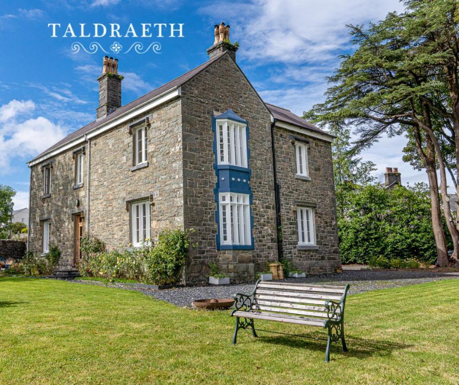 Taldraeth - Old Vicarage Guest House Penrhyndeudreath Dış mekan fotoğraf